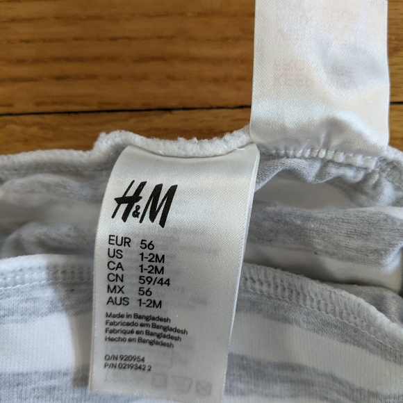 ☁️ 5/$20 H&M 1-2 Month Leggings - Picture 2 of 2
